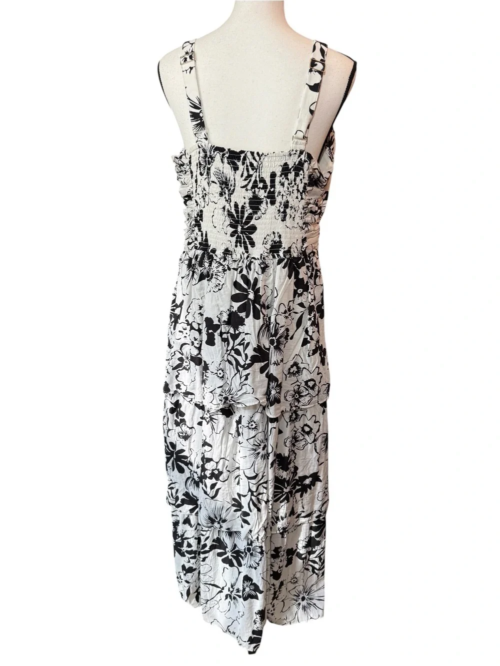 Abercrombie & Fitch Black and White Floral Tiered Maxi Dress, size XL